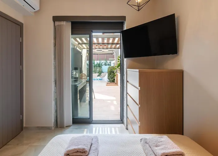 Domenica Diamond - Heated Pool & 80m From The * Chaniotis