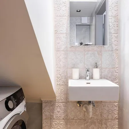 Domenica Diamond - Heated Pool & 80m From The *