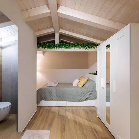 Domenica Diamond - Heated Pool & 80m From The *