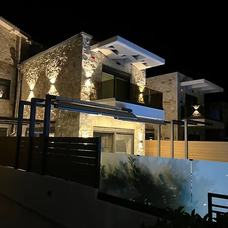 Villa Domenica Diamond - Heated Pool & 80m From The Chaniotis