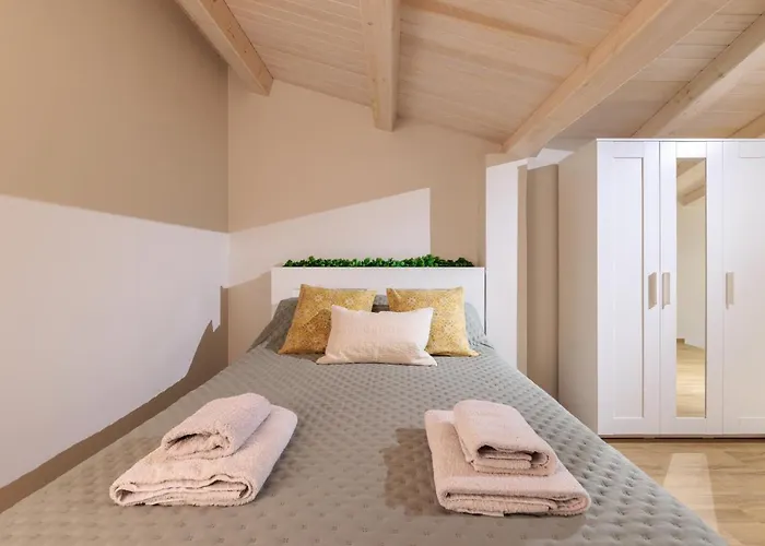 Domenica Diamond - Heated Pool & 80m From The *