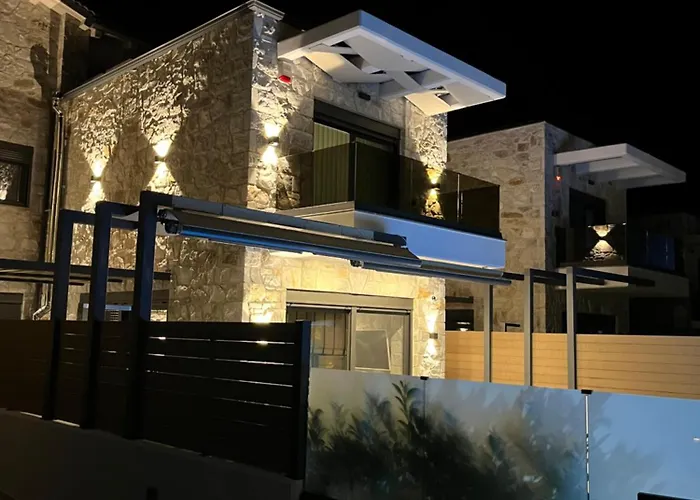 Villa Domenica Diamond - Heated Pool & 80m From The Chaniotis